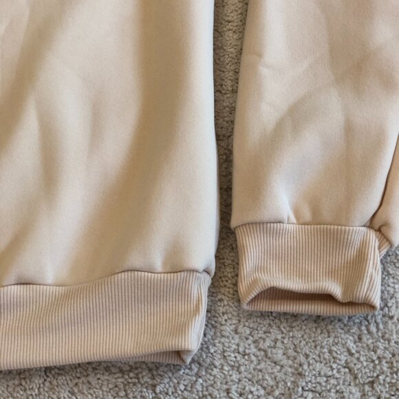 NWOT Fleece OverSized Beige Graphic "Sun" Sweatshirt Top Pullover - Picture 4 of 9